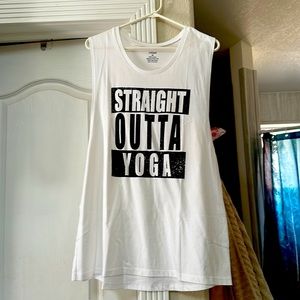 Brand new 2XL yoga top. It is the size of a 1XL.